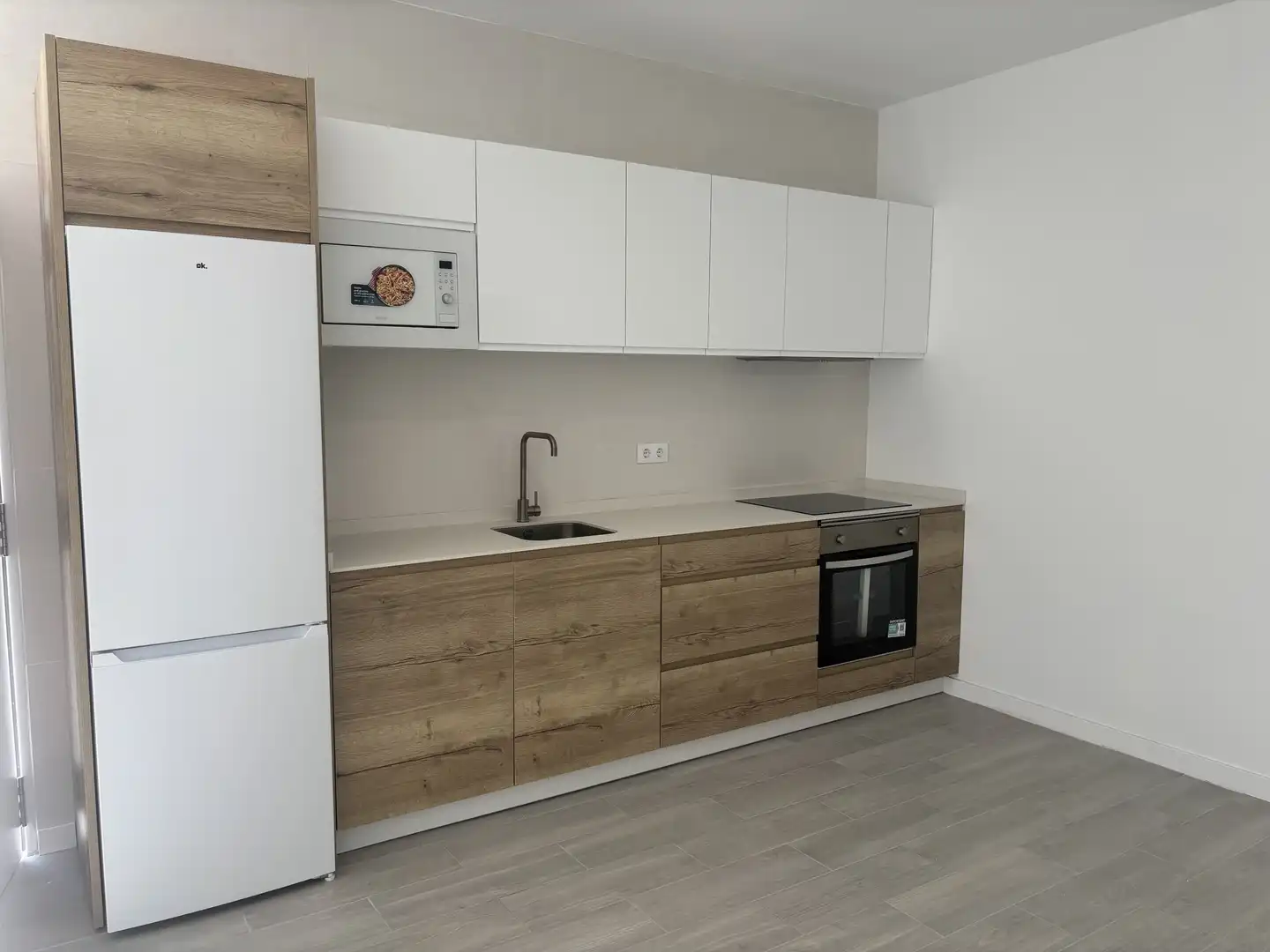 Houses for rent in Calle Residencia H.h.cruz Blanca, 3, Entrenúcleos Kitchen of Houses for rent in Dos Hermanas with Air Conditioner