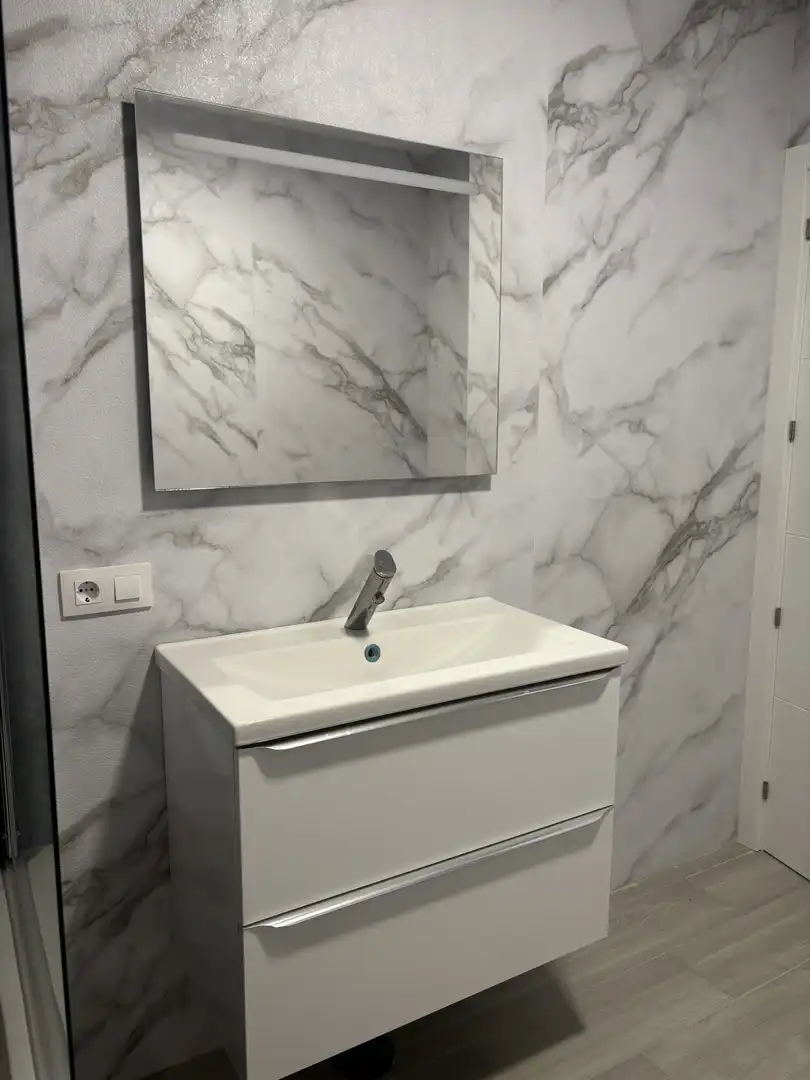 Houses for rent in Calle Residencia H.h.cruz Blanca, 3, Entrenúcleos Bathroom of Houses for rent in Dos Hermanas with Air Conditioner