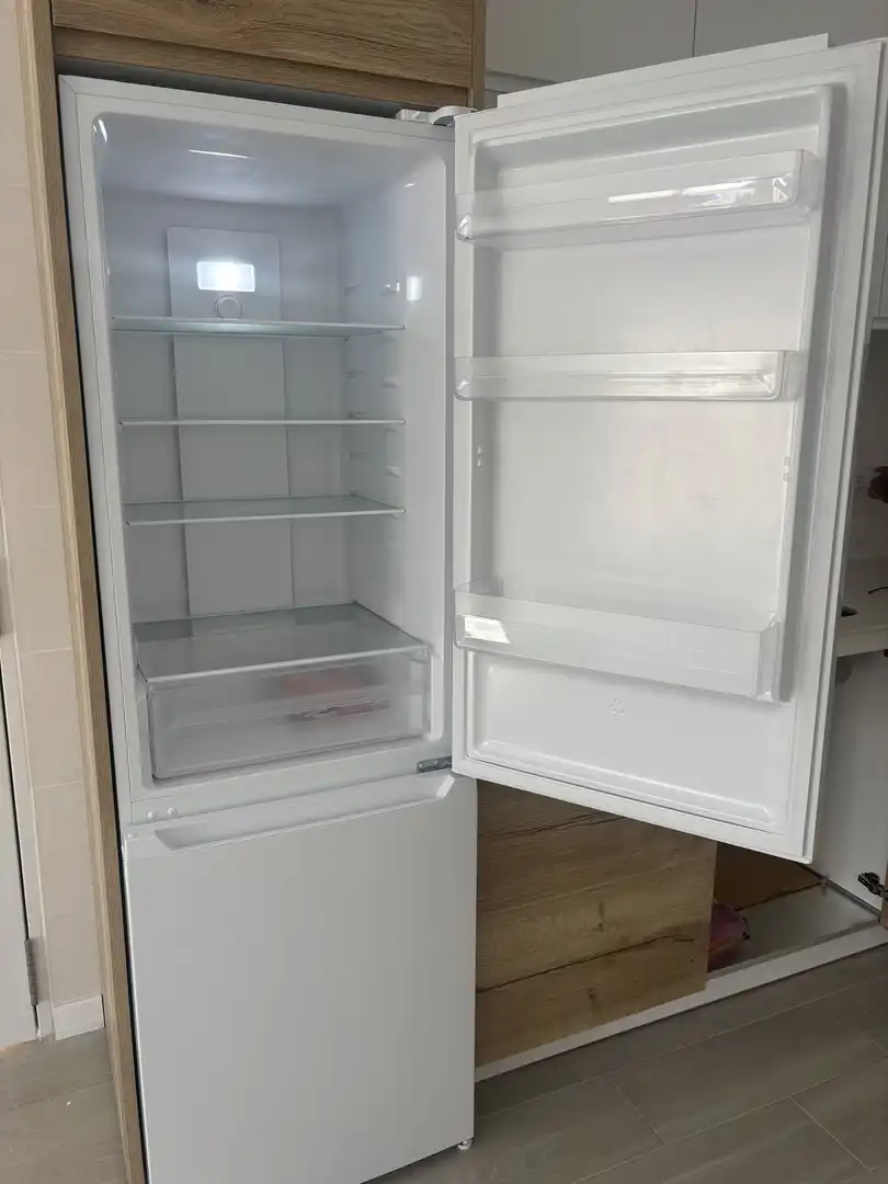 Houses for rent in Calle Residencia H.h.cruz Blanca, 3, Entrenúcleos Kitchen of Houses for rent in Dos Hermanas with Air Conditioner