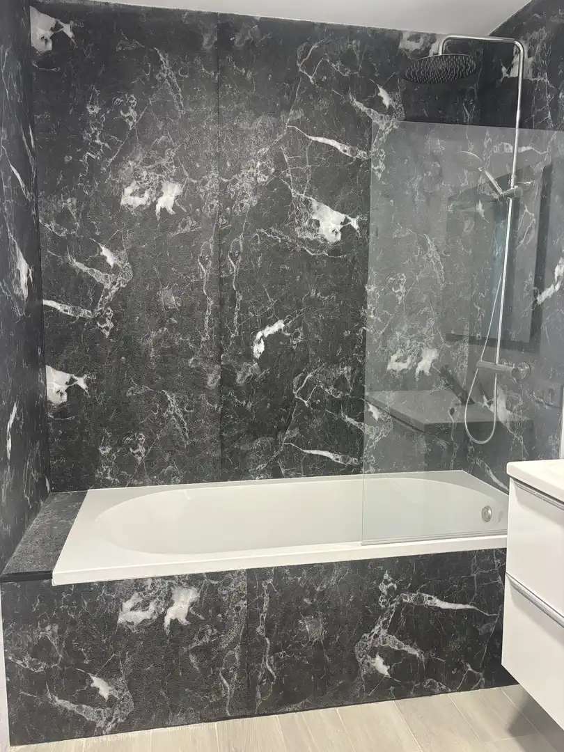 Houses for rent in Calle Residencia H.h.cruz Blanca, 3, Entrenúcleos Bathroom of Houses for rent in Dos Hermanas with Air Conditioner