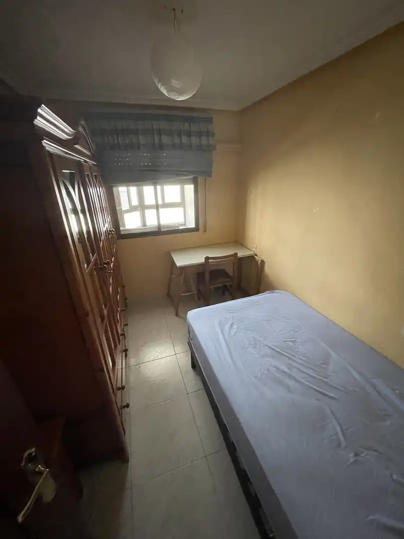 Piso de alquiler en Calle San Calixto, 18, Miralvalle - Av. Virgen del Puerto - La Data Habitación de Piso de alquiler en Plasencia con Aire acondicionado, Calefacción y Trastero