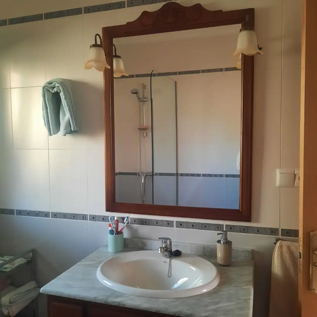 Flat for sale in Calle Baldomero Abella, 11, Fabero Bathroom of Flat for sale in Fabero with Heating, Private garden and Terrace