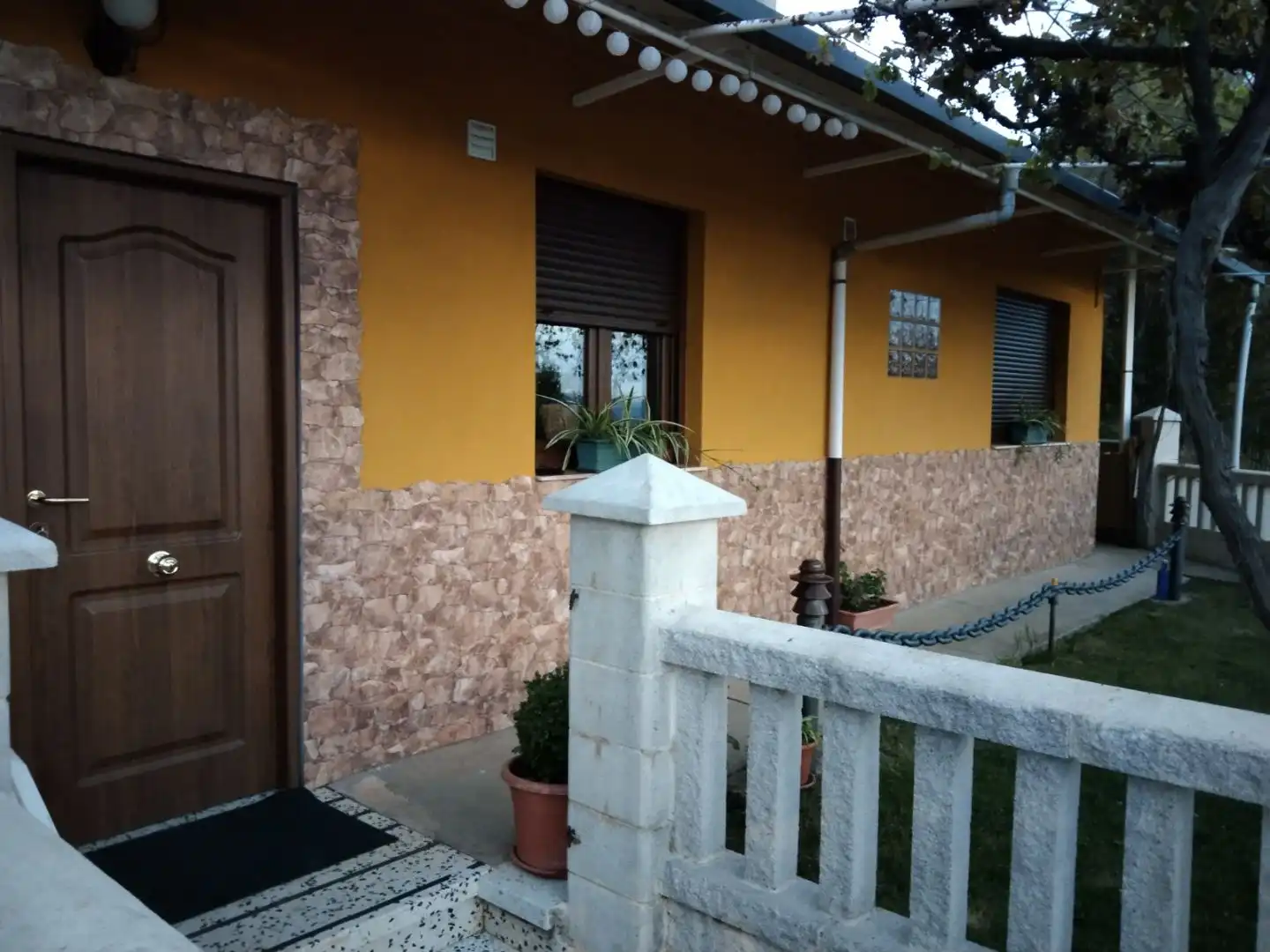 Flat for sale in Calle Baldomero Abella, 11, Fabero Exterior view of Flat for sale in Fabero with Heating, Private garden and Terrace