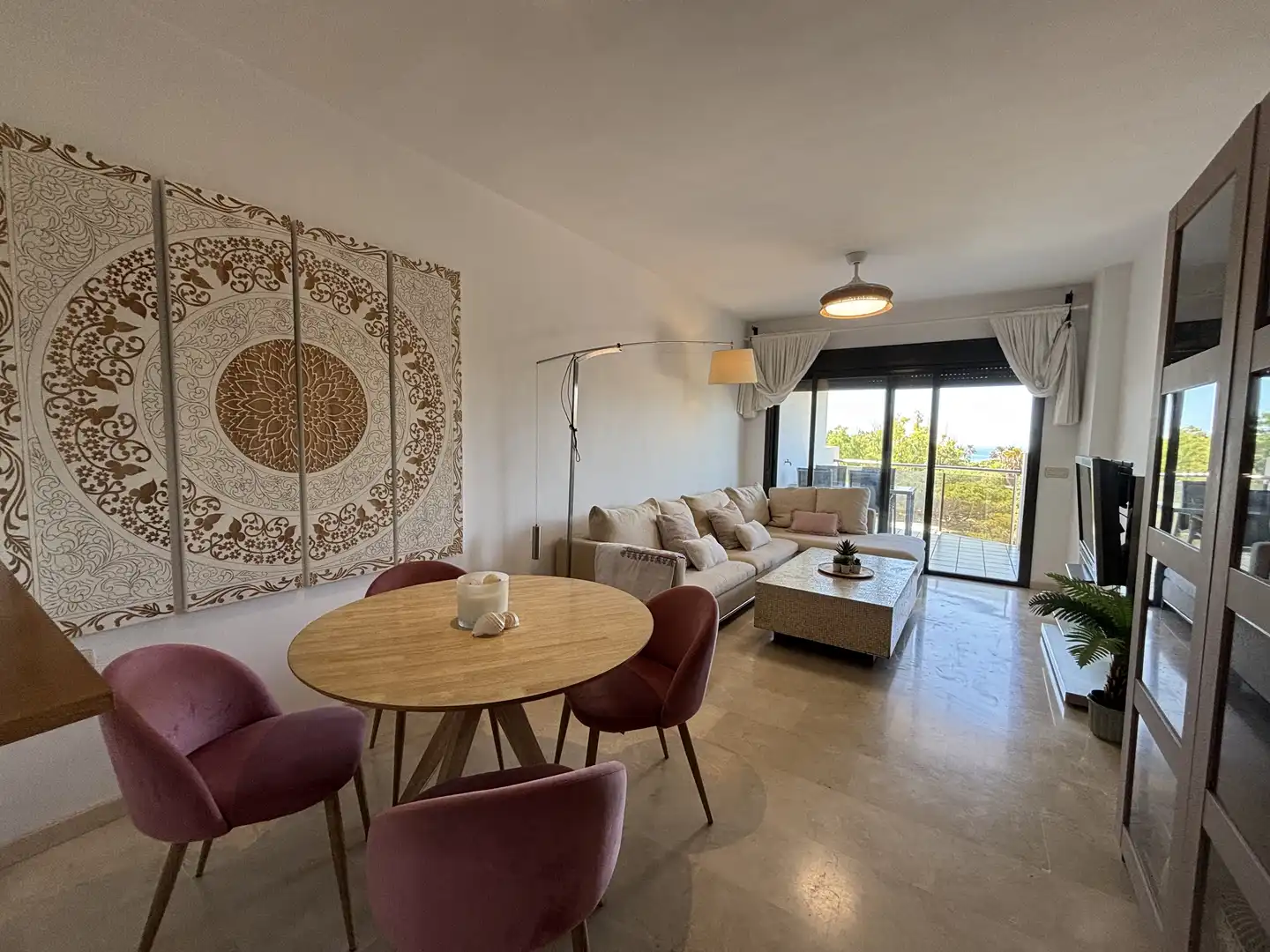 Flat for rent in Camino el Pocico, 5, Aguadulce Living room of Flat for rent in Roquetas de Mar with Air Conditioner, Terrace and Swimming Pool