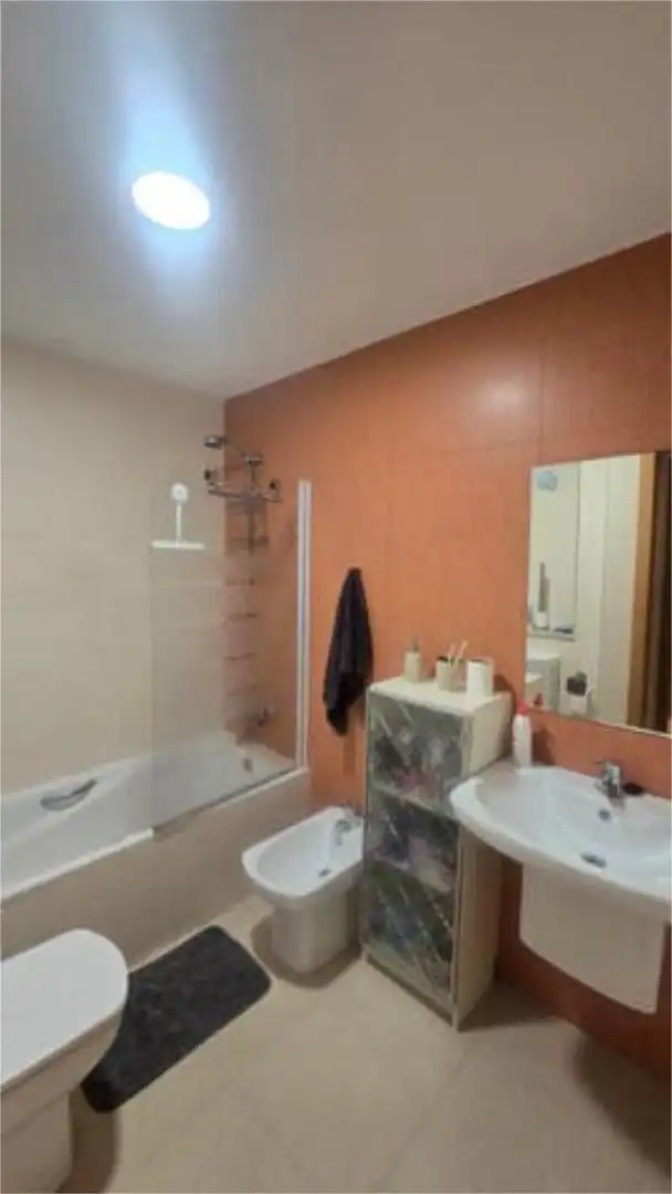 Wohnung zur Miete in Beniarbeig Badezimmer von Wohnung zur Miete in Beniarbeig mit Abstellraum
