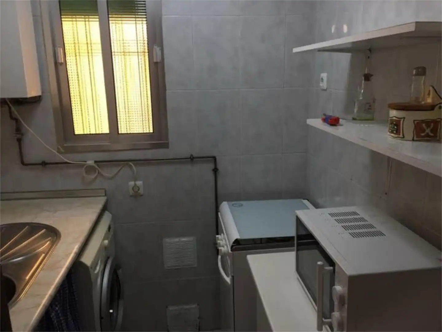 Flat for rent in Parque María Luisa -Giralda Sur Kitchen of Flat for rent in Sevilla with Private garden and Furnished