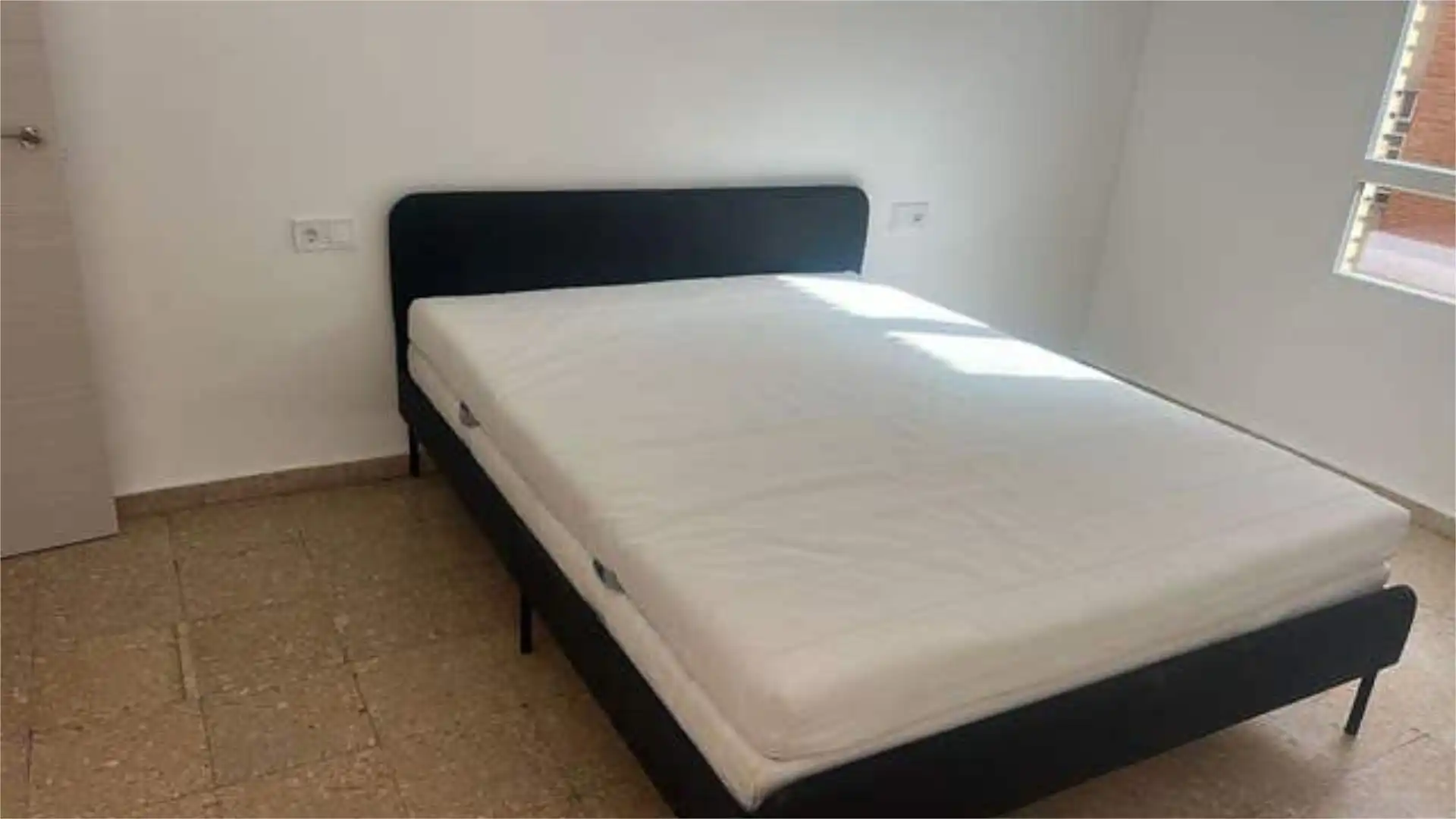 Dormitori de Apartament de lloguer en Algemesí amb Terrassa