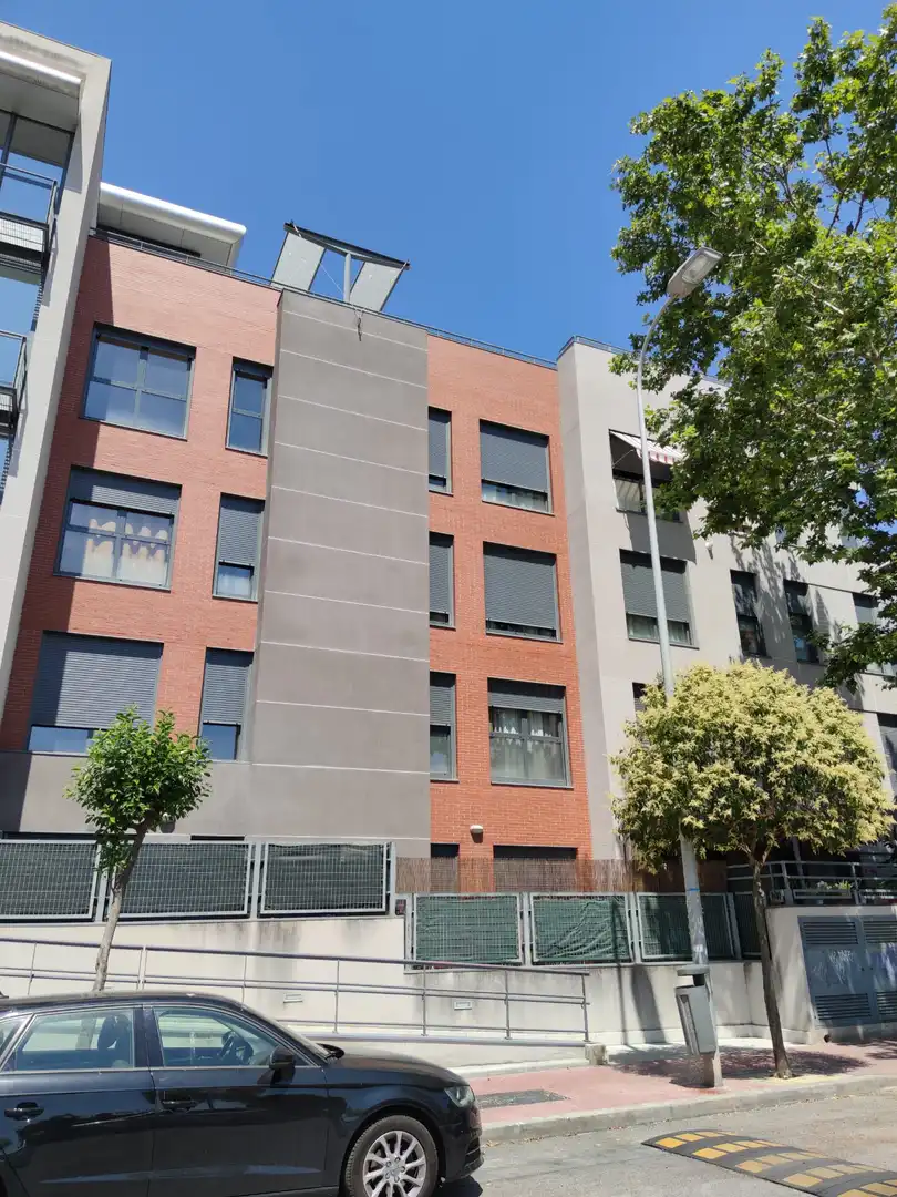 Wohnungen zur Miete in Calle Perales de Tajuña, 4, Ensanche Außenansicht von Wohnungen zur Miete in Alcalá de Henares mit Heizung, Möbliert und Gemeinschaftsparkplatz