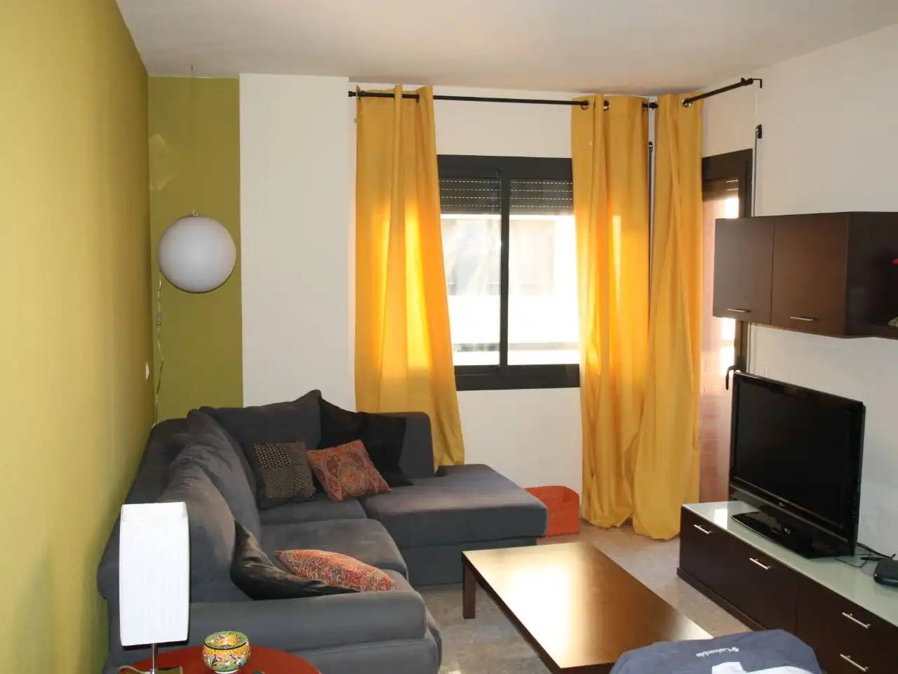 Piso en venta en Avenida Barcelona, 52, Sant Llàtzer Sala de estar de Piso en venta en Tortosa con Aire acondicionado, Calefacción y Parking comunitario