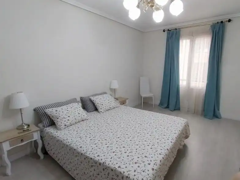 Bedroom of Flat for sale in Salas