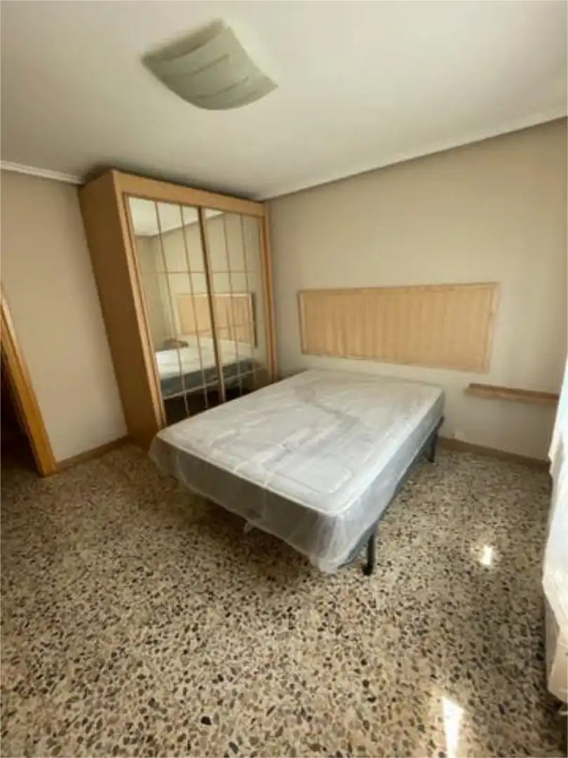 Flat for rent in Las Fuentes Bedroom of Flat for rent in Zaragoza with Heating and Furnished