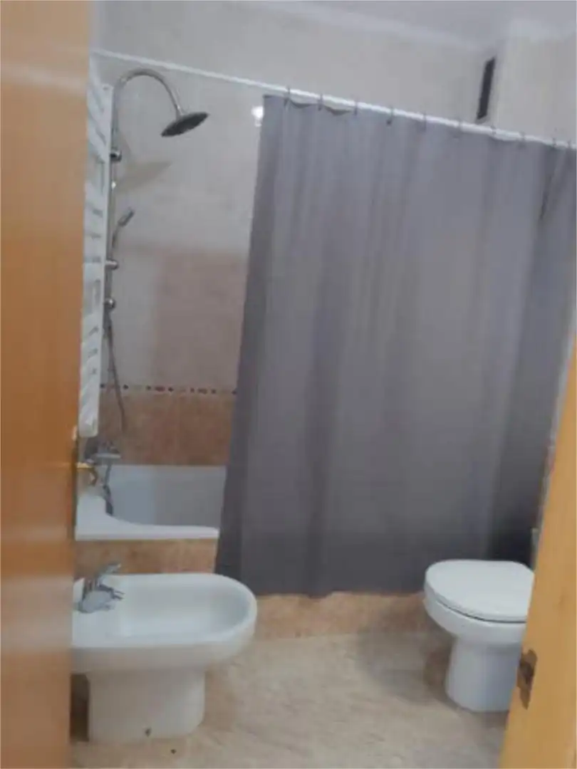 Baño de Casa adosada en venta en Almonacid de Toledo con Terraza y Piscina