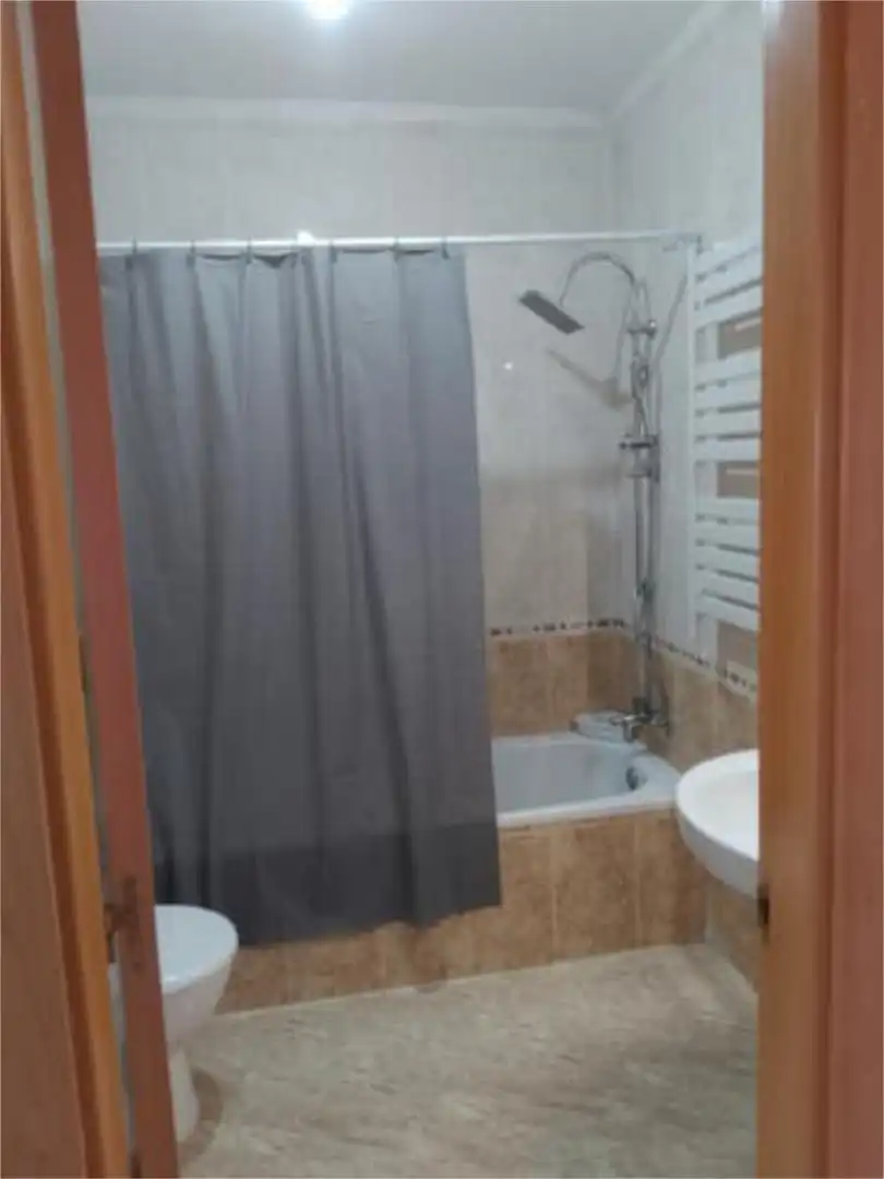 Baño de Casa adosada en venta en Almonacid de Toledo con Terraza y Piscina