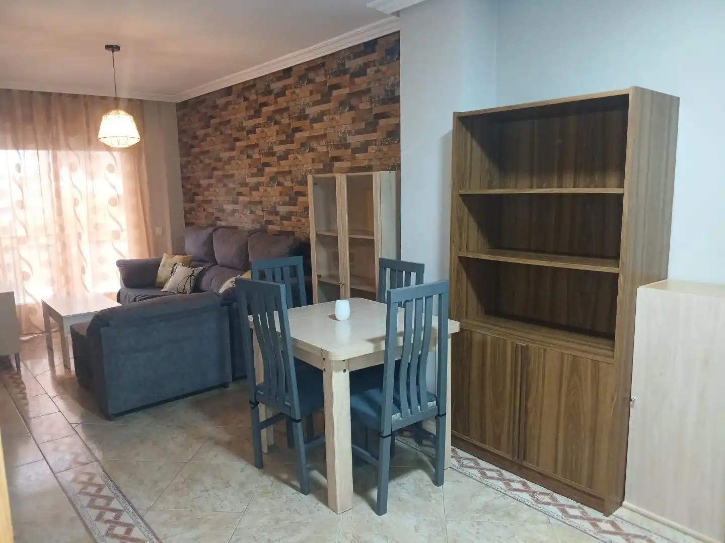 Flat for rent in Avenida Juan Carlos I, 11, El Pilar - La Estación Dining room of Flat for rent in Talavera de la Reina with Heating, Terrace and Storage room