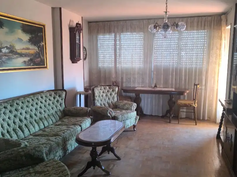 Flat for sale in Calle Gran Vía, 27, Almazán Living room of Flat for sale in Almazán with Heating, Parquet flooring and Terrace