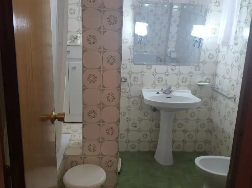 Flat for sale in Calle Gran Vía, 27, Almazán Bathroom of Flat for sale in Almazán with Heating, Parquet flooring and Terrace