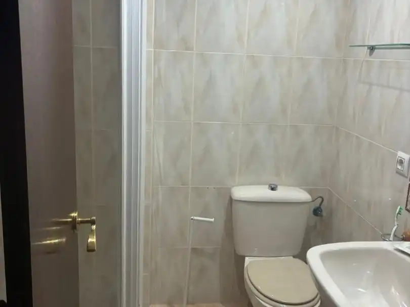 Piso en venta en Calle Bogotá, 19, El Porvenir Baño de Piso en venta en Sevilla con Aire acondicionado, Terraza y Parking comunitario