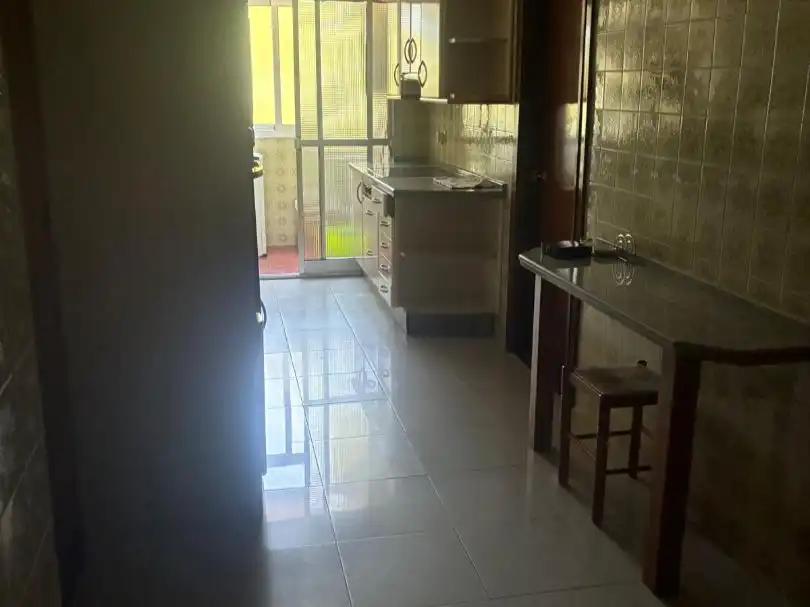Piso en venta en Calle Bogotá, 19, El Porvenir Cocina de Piso en venta en Sevilla con Aire acondicionado, Terraza y Parking comunitario