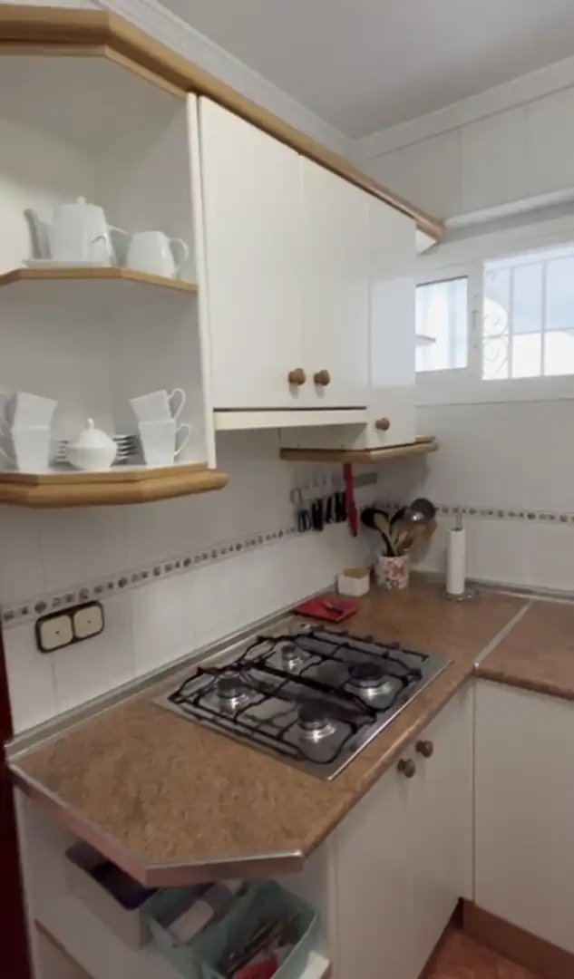Flat for rent in Avenida Manuel Gorria, 26, Olletas - Sierra Blanquilla Kitchen of Flat for rent in Málaga with Air Conditioner, Private garden and Furnished