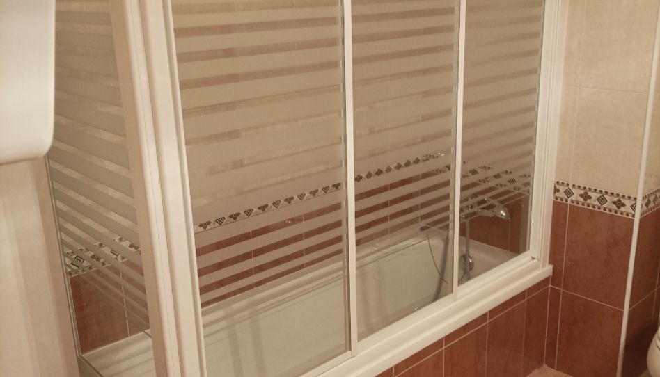 Room in Calle Rio Guadarrama, 4, Cedillo del Condado, Toledo - image 1 Photo 1 of Room in Calle Rio Guadarrama, 4, Cedillo del Condado, Toledo