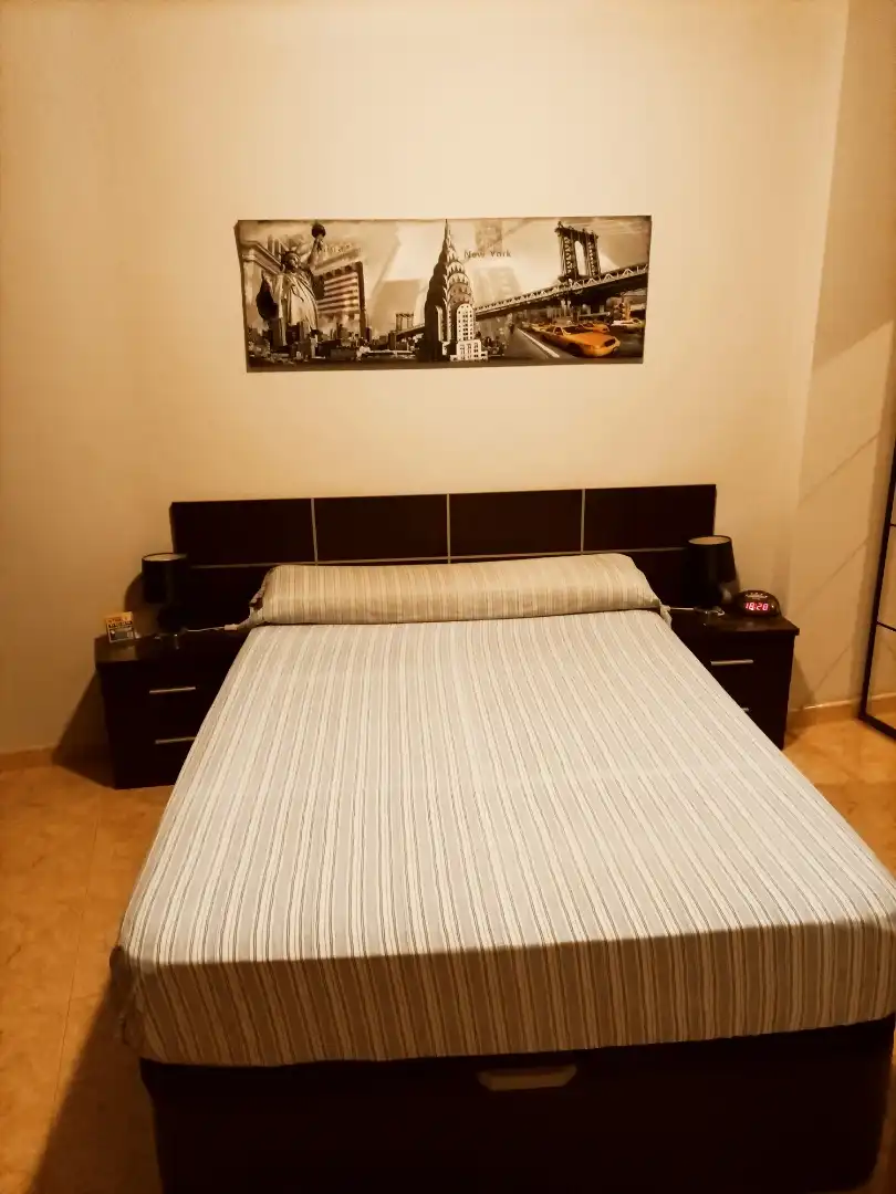 Room in Calle Rio Guadarrama, 4, Cedillo del Condado Room in Calle Rio Guadarrama, 4, Cedillo del Condado