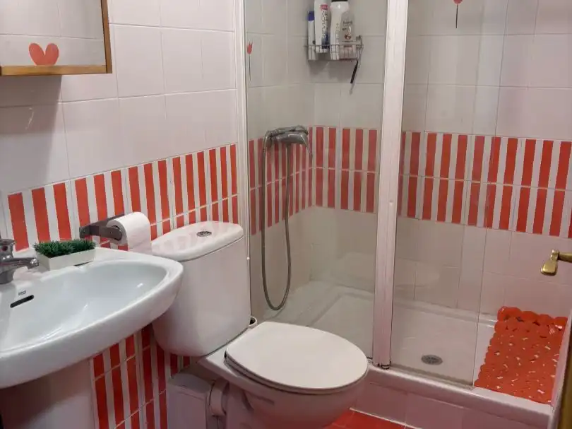 Flat for sale in Concepción Bathroom of Flat for sale in Madrid Capital