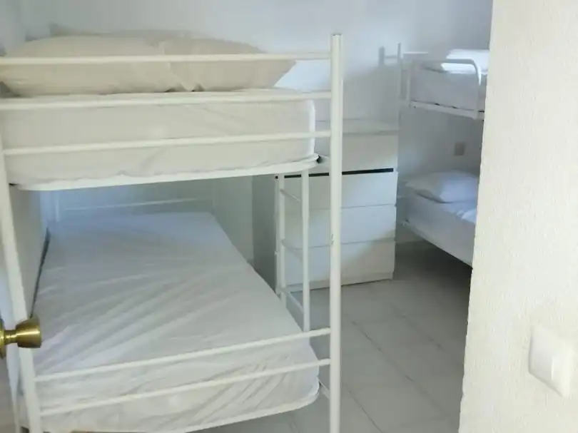 Piso en venta en Avenida Hungría, 25, Roche Habitación de Piso en venta en Conil de la Frontera con Jardín privado