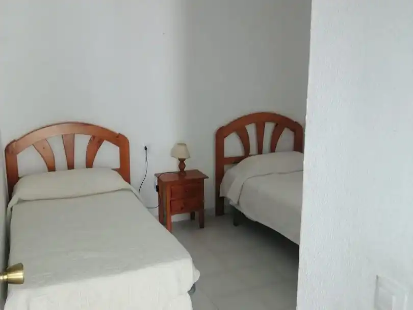 Piso en venta en Avenida Hungría, 25, Roche Habitación de Piso en venta en Conil de la Frontera con Jardín privado