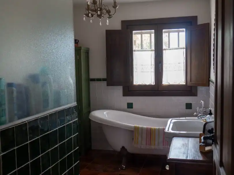 Houses for sale in Alcover Bathroom of Houses for sale in Alcover with Air Conditioner, Heating and Private garden