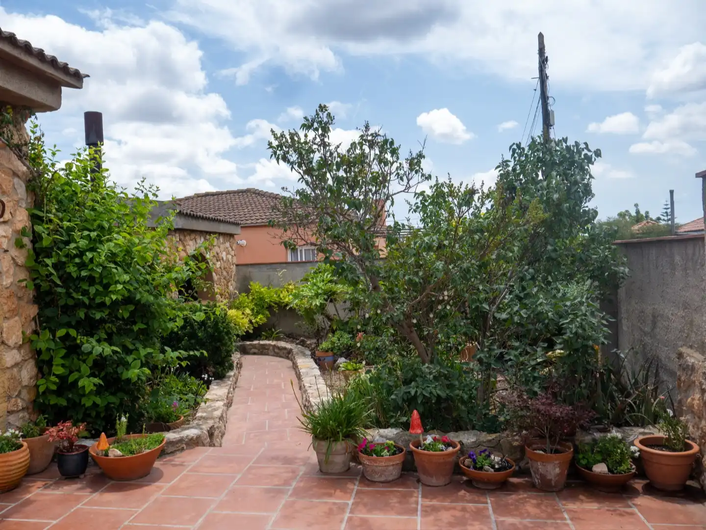 Houses for sale in Alcover Garden of Houses for sale in Alcover with Air Conditioner, Heating and Private garden
