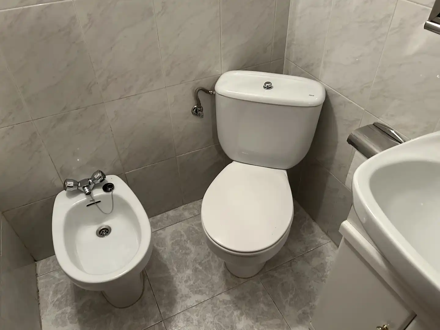 Baño de Piso de alquiler en Ávila con Calefacción, Parquet y Terraza