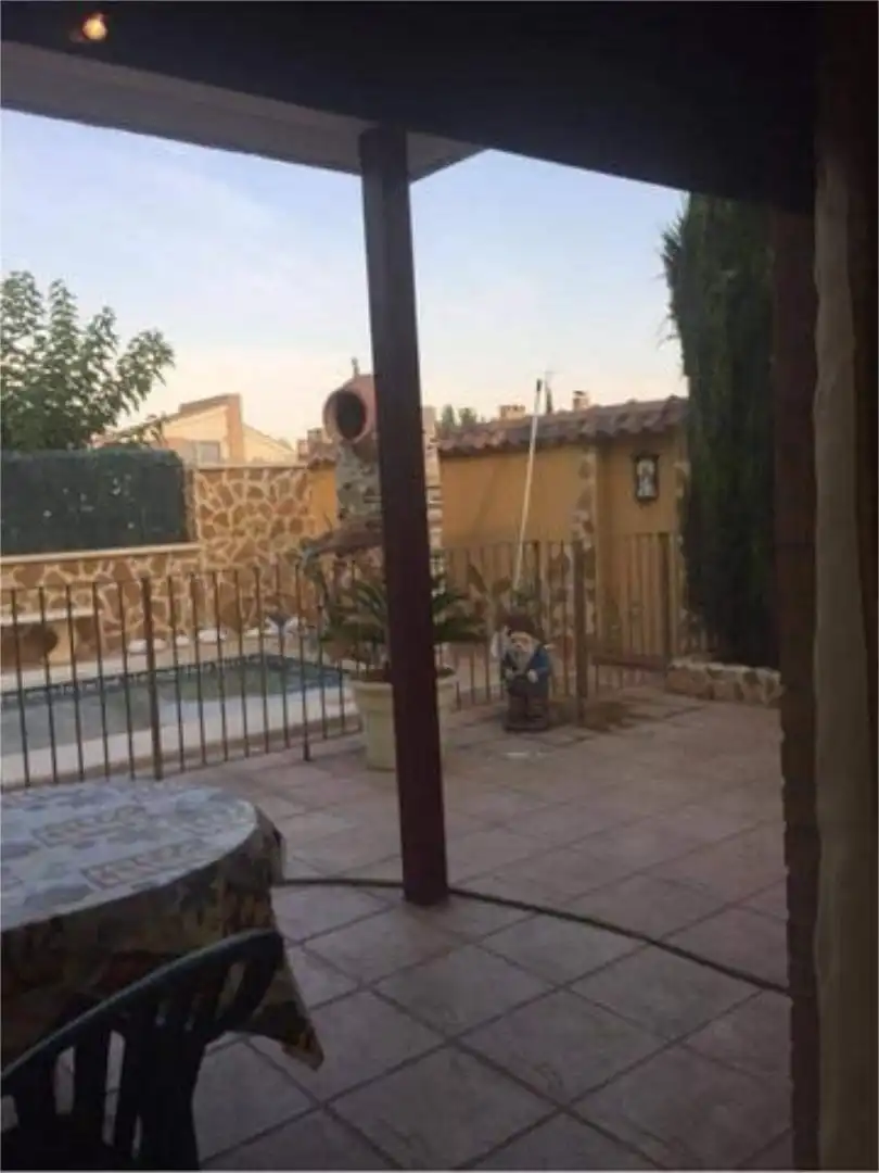Casa adosada de alquiler en El Esparragal Jardín de Casa adosada de alquiler en Murcia con Jardín privado, Trastero y Piscina