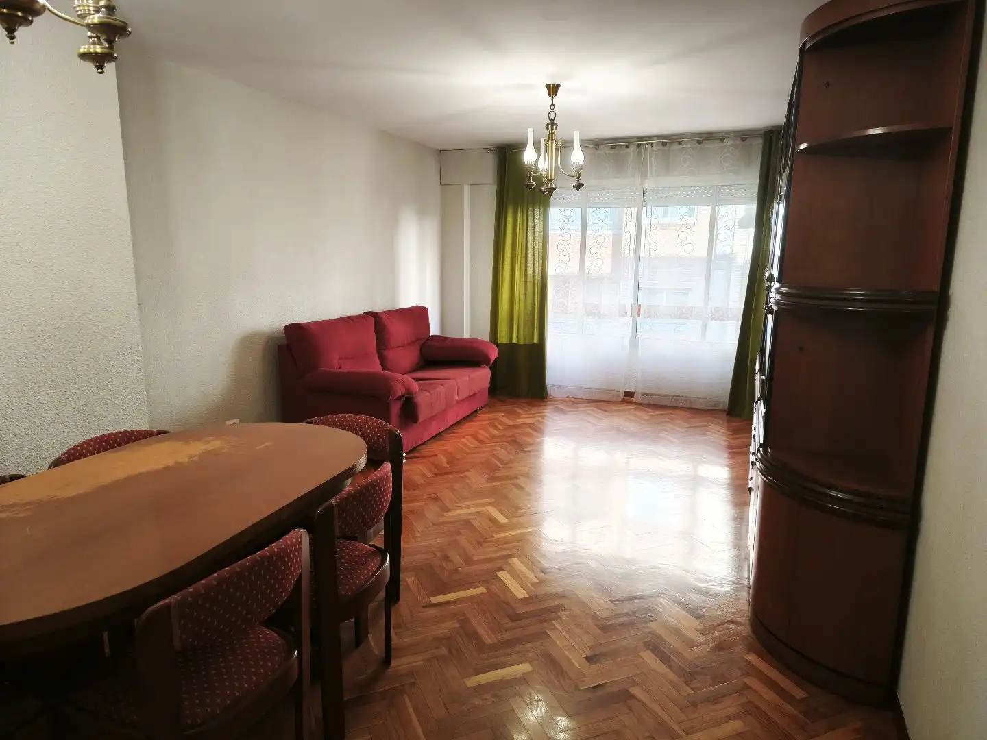 Flat for sale in Calle del Doctor Horno Alcorta, 10, Doctor Cerrada Living room of Flat for sale in Zaragoza with Heating, Parquet flooring and Storage room