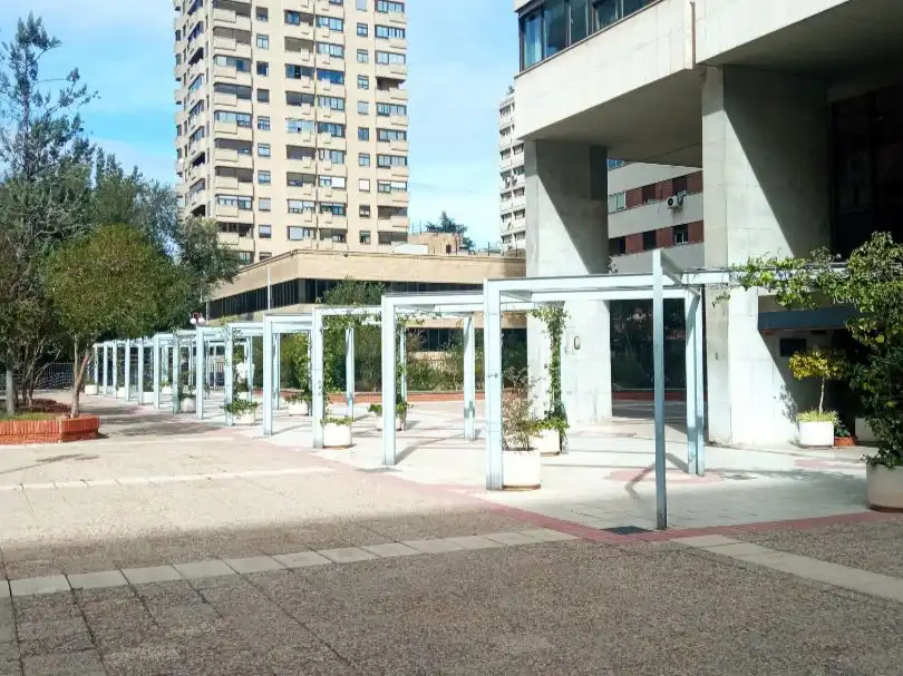 Apartament de lloguer a Plaza Ciudad de Viena, 6, Ciudad Universitaria Vista exterior de Apartament de lloguer en Madrid Capital amb Aire condicionat i Piscina