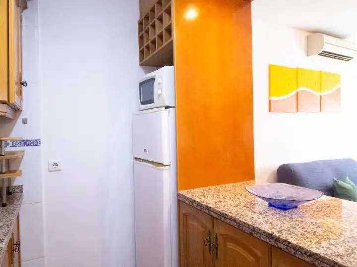 Wohnung zur Miete in Calle Cuenca, 20, Barrio de San Blas Küche von Wohnung zur Miete in Alicante / Alacant mit Klimaanlage, Heizung und Abstellraum