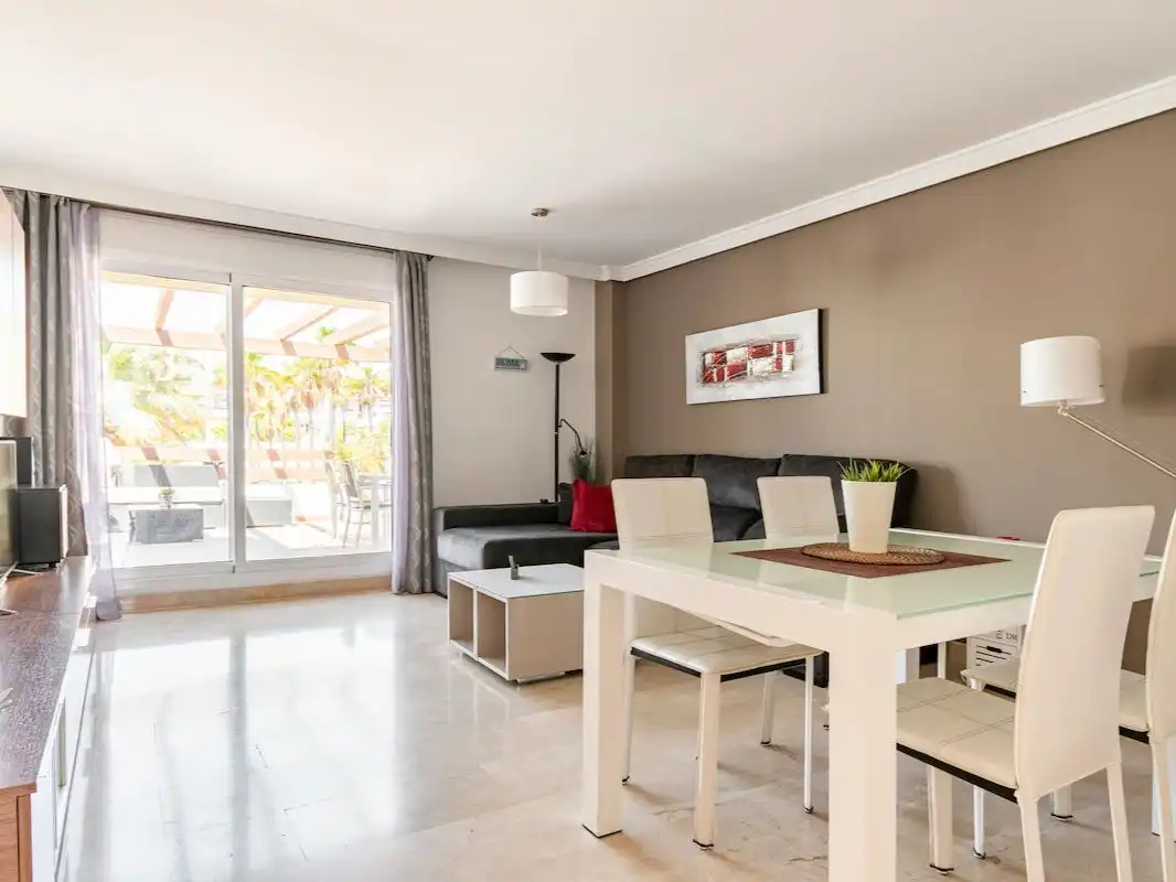 Flat for rent in Calle los Almendros, 1, La Concha - Resina Golf Flat for rent in Calle los Almendros, 1, La Concha - Resina Golf