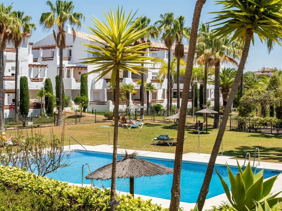 Flat for rent in Calle los Almendros, 1, La Concha - Resina Golf Flat for rent in Calle los Almendros, 1, La Concha - Resina Golf
