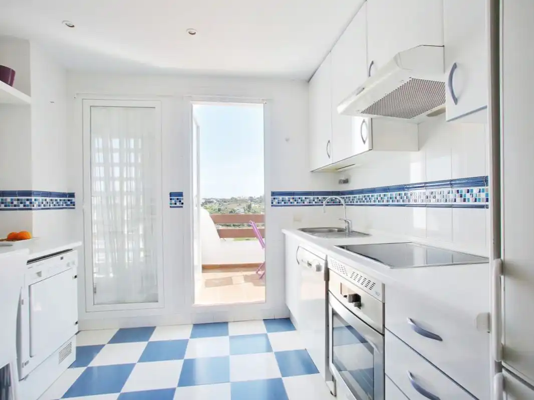 Flat for rent in Calle los Almendros, 1, La Concha - Resina Golf Flat for rent in Calle los Almendros, 1, La Concha - Resina Golf