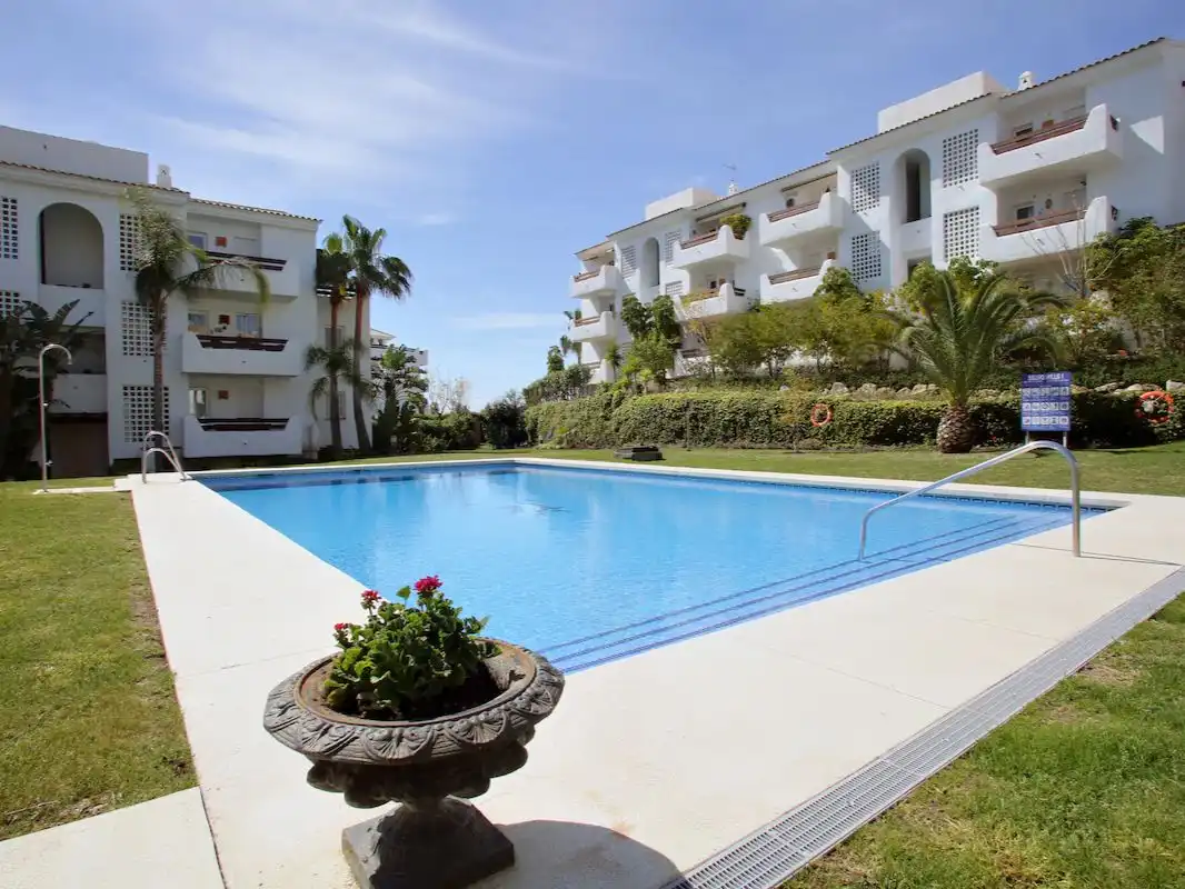 Flat for rent in Calle los Almendros, 1, La Concha - Resina Golf Flat for rent in Calle los Almendros, 1, La Concha - Resina Golf