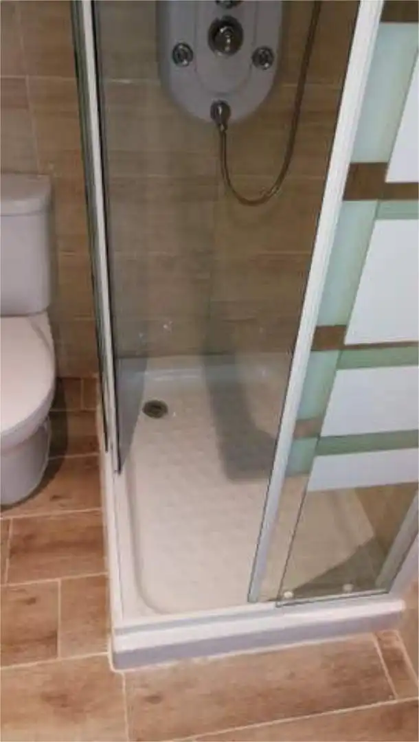 Piso de alquiler en Centro Baño de Piso de alquiler en Alcalá de Guadaira con Calefacción y Amueblado