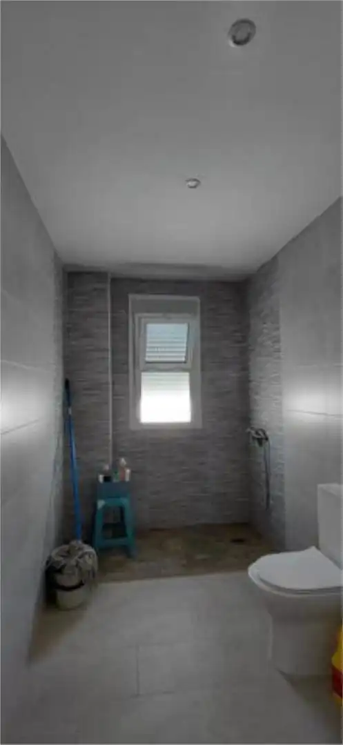 Bathroom of Houses for rent in Lora del Río