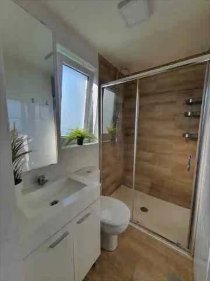 Ático de alquiler en Móstoles Baño de Ático de alquiler en Móstoles con Terraza