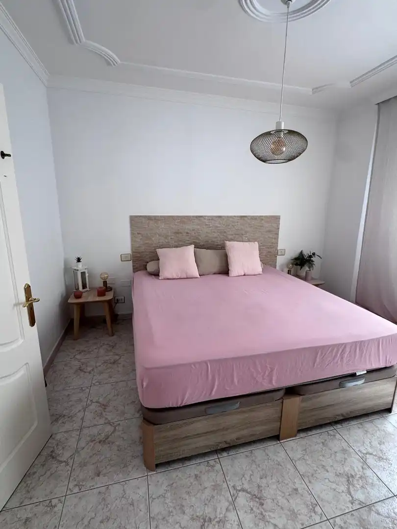 Casa o xalet en venda a Avenida de Tejeda, 78, San Fernando Dormitori de Casa o xalet en venda en San Bartolomé de Tirajana amb Aire condicionat, Jardí privat i Parquet