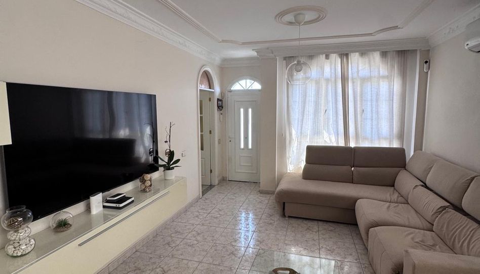 Casa o xalet en venda a Avenida de Tejeda, 78, San Fernando, San Bartolomé de Tirajana - imatge 1 Foto 1 de Casa o xalet en venda a Avenida de Tejeda, 78, San Fernando, San Bartolomé de Tirajana