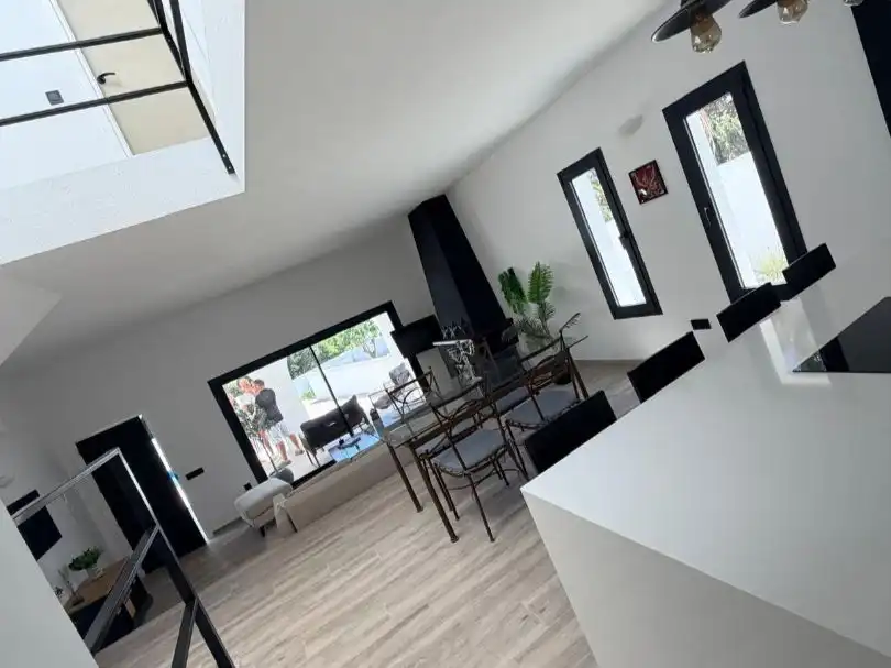 Maisonette zum Verkauf in Calle Dinamarca, 4, Mojácar Playa - Las Ventanicas - La Paratá Wohnzimmer von Maisonette zum Verkauf in Mojácar mit Klimaanlage, Heizung und Privatgarten