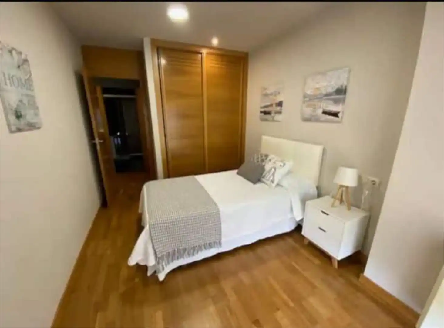 Flat for rent in Darbo Bedroom of Flat for rent in Cangas with Heating and Furnished