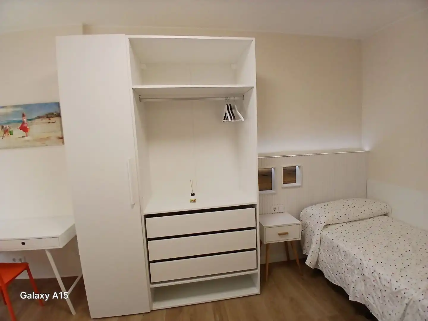 Habitació a Calle Constitución, 28, Villamediana de Iregua Dormitori de Pis per a compartir en Villamediana de Iregua amb Calefacció, Parquet i Moblat