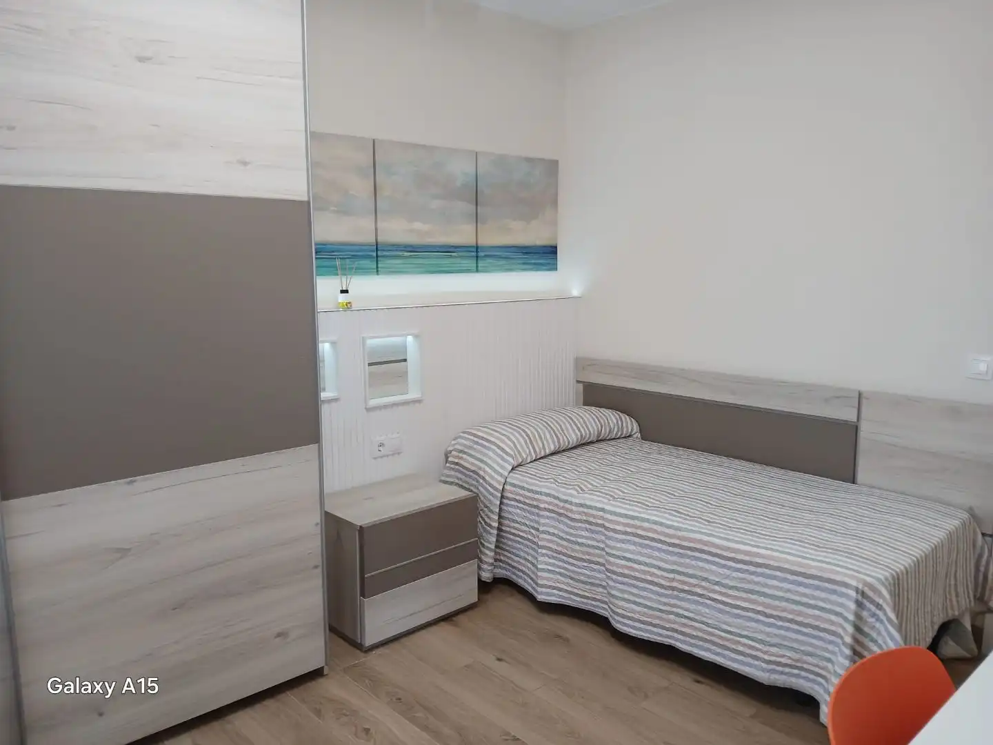 Habitació a Calle Constitución, 28, Villamediana de Iregua Dormitori de Pis per a compartir en Villamediana de Iregua amb Calefacció, Parquet i Moblat