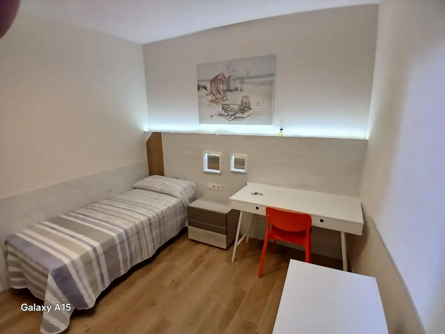 Habitació a Calle Constitución, 28, Villamediana de Iregua Dormitori de Pis per a compartir en Villamediana de Iregua amb Calefacció, Parquet i Moblat