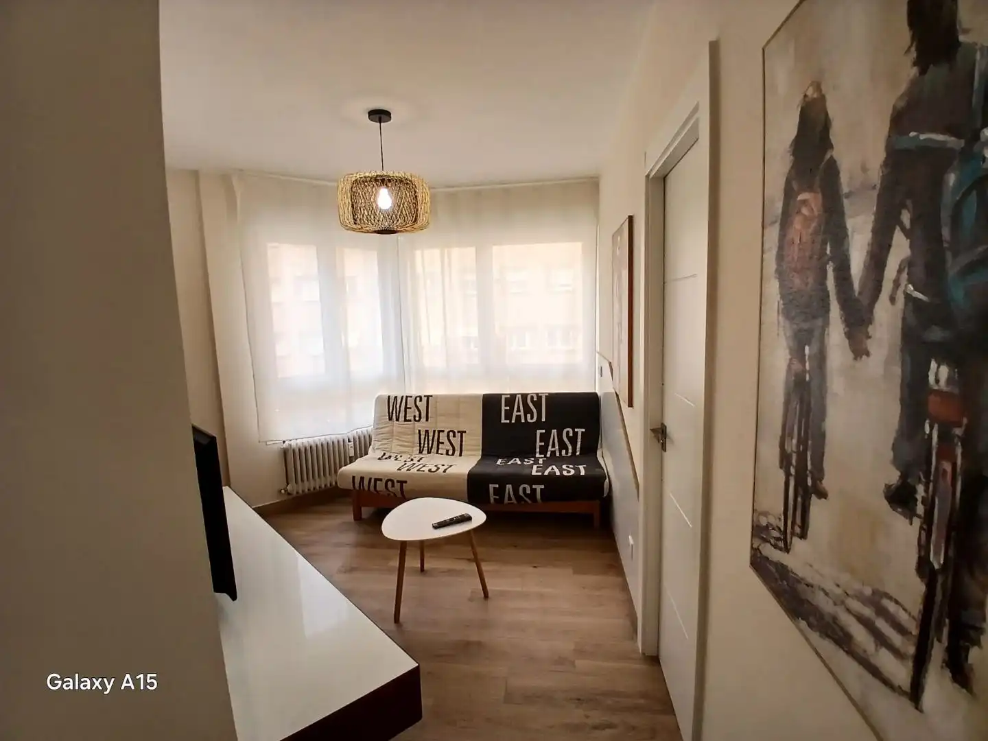 Habitació a Calle Constitución, 28, Villamediana de Iregua Sala d'estar de Pis per a compartir en Villamediana de Iregua amb Calefacció, Parquet i Moblat